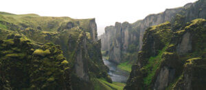 Feature image for Iceland in 10 days article